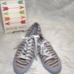 5 for $20 cranberry striped sneakers sizes 9 & 10